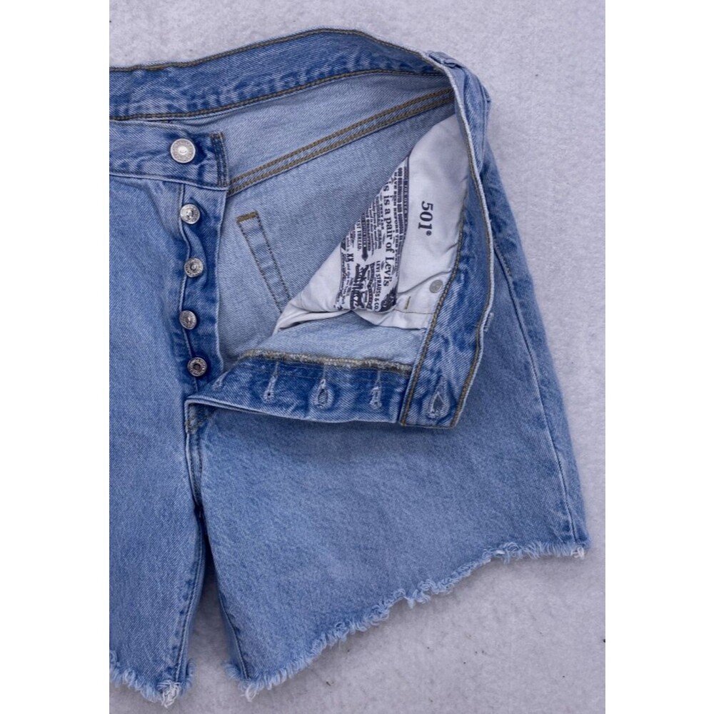 Levi's 501 Women Distressed Cutoff Shorts Light Wash Denim Jeans Button Fly W32 - Picture 5 of 12